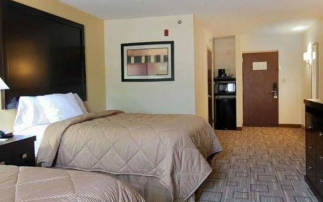 Quality Inn & Suites Greenville near downtown