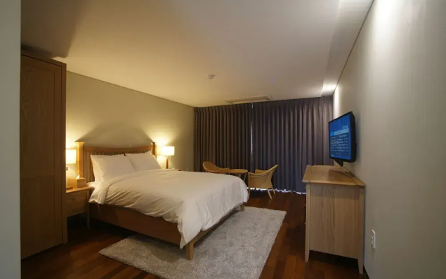 Ille Inn Hotel