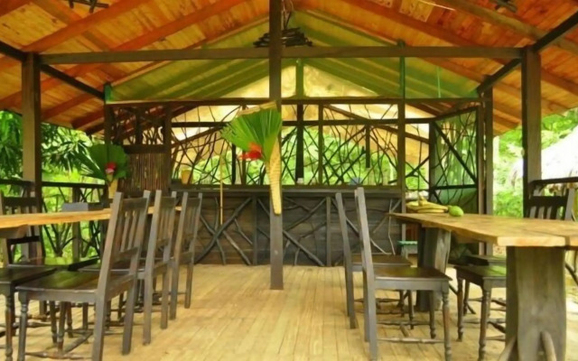 Acuali Ecohostal