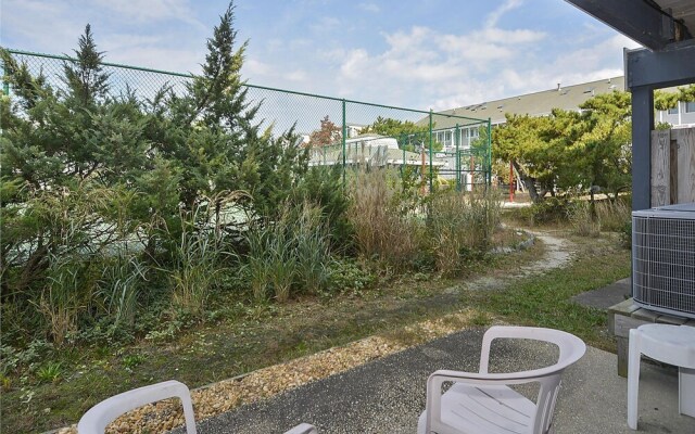 Atlantic Watergate 23 by Long & Foster