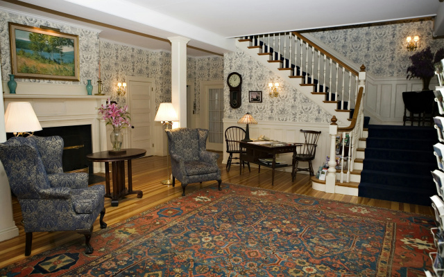 Asticou Inn