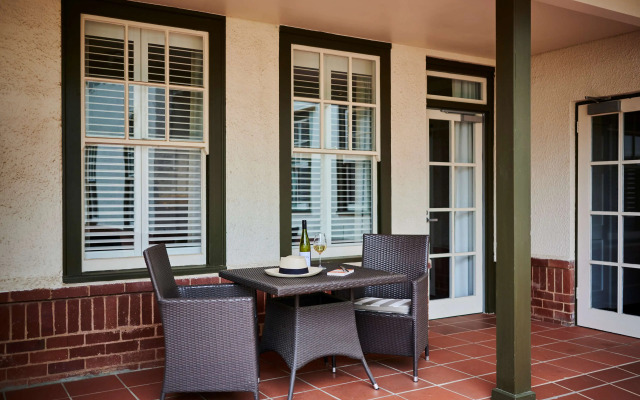 Hotel Kurrajong Canberra