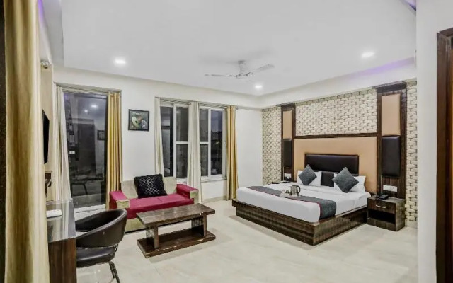 OYO Townhouse 22956 Hotel Grand Residency