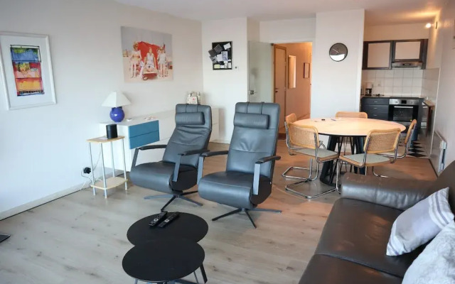 Apartment in Nieuwpoort With Sea Views