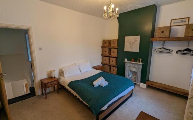 Vhouse - 2 Bed Townhouse Near Media City
