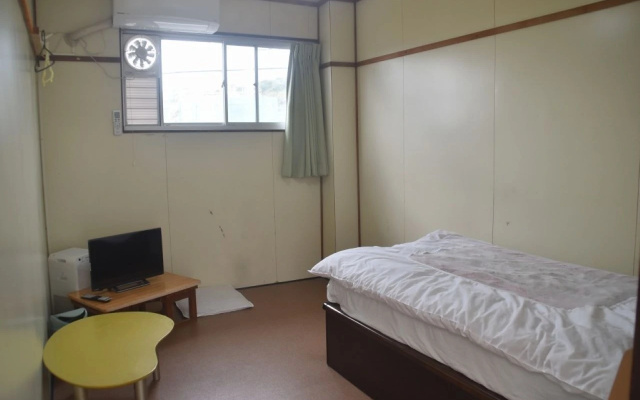 Tokunoshima Guest House Minatoya