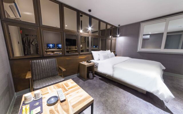 Hotel MARI