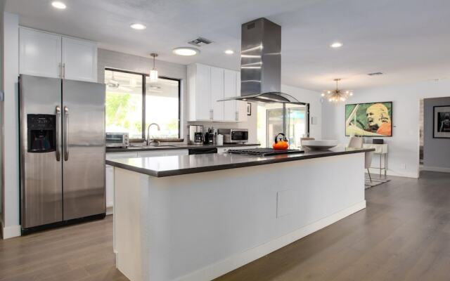 West Elm Pool House 2018