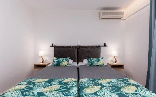 Sirocco Hotel