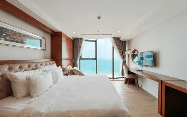 Paris Deli Danang Beach Hotel