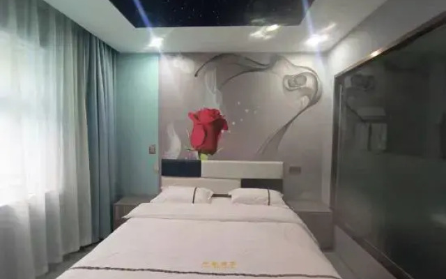 Lingxin Hotel