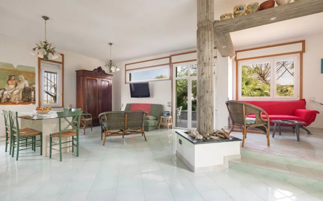 2143 Villa Corsarina