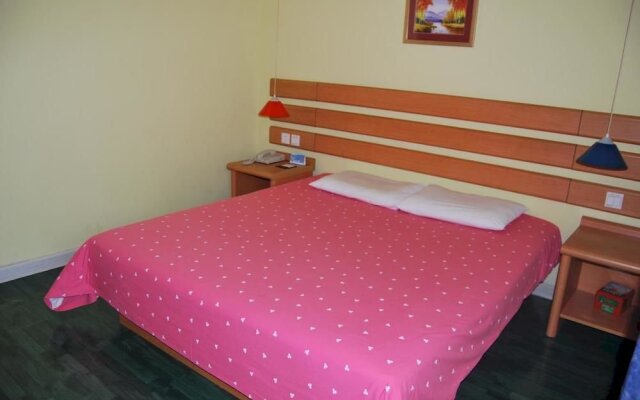 Homeinn Hotel (Xuzhou Jiefang South Road Mining University Wenchang Campus Subway Station)