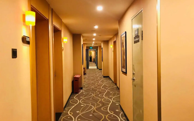 7  day superior hotel (guomao jinsong subway station)