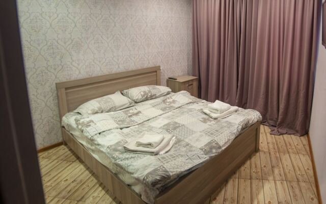 7 rooms