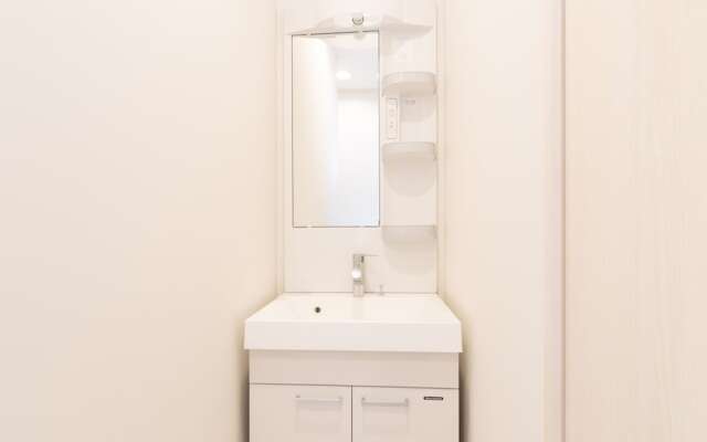 Regina Ishigaki Blue Stage