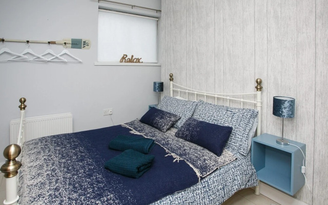 The Nautical Apartment