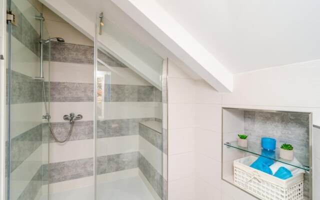 Holiday Home Tezoro Royal