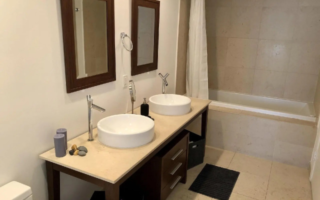 Icon Apartment