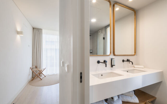 White Shell Beach Villas