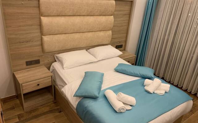 Danis Motel