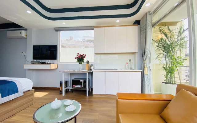 Home Away Do Quang Dau
