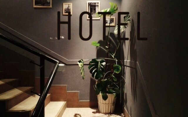 Hygge Cafe & Hotel