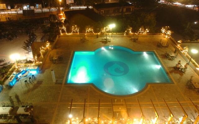 Hotel Clarks Avadh
