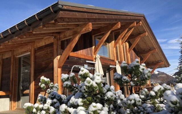 Chalet With 5 Bedrooms in Praz-sur-arly, With Wonderful Mountain View,
