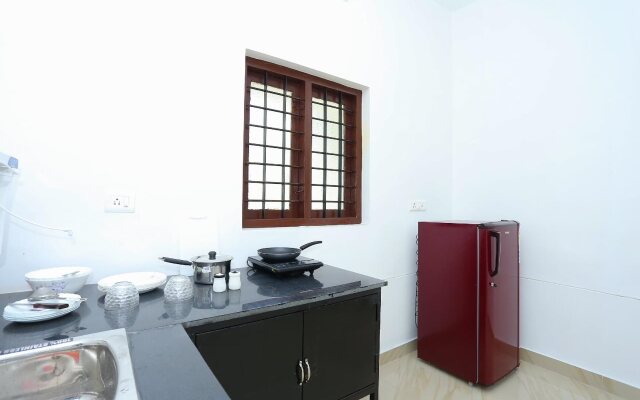 Oyo 25117 Grand Villa