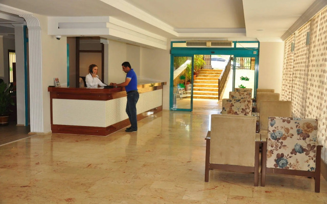 Cinar Family Suite Hotel