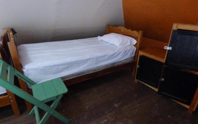 Cabanas y Hostal Zoh Laguna