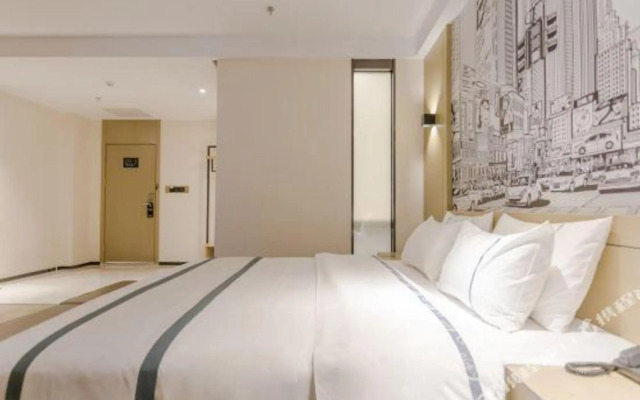 Nanjiang Express Hotel (Sihui Nanjiang Industrial Park)