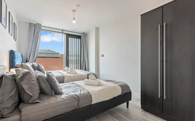 Meadow Haven 2 Bed 2 Bath, On-street Park, Netflix
