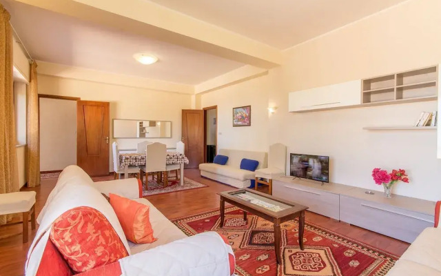 Villa With Volcano View