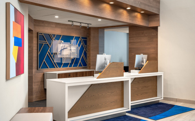 Holiday Inn Express & Suites Hawthorne Elmsford North by IHG