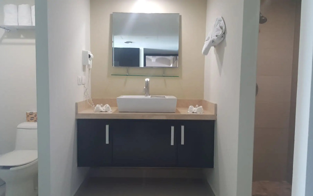 Suites Las Flores Beach Mazatlan