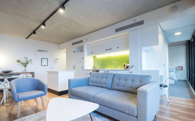 LittleStay Collection - Sturt