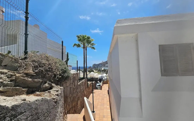 Modern Apartment With sea View Nearby the Beach