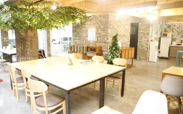 Twin Rabbit Guesthouse