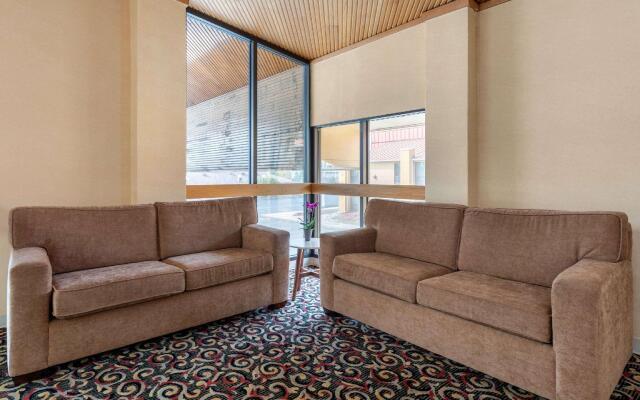 Quality Inn Fort Wayne