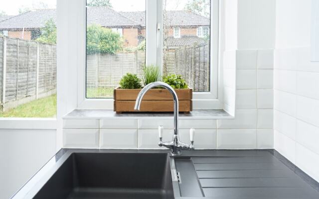 Stunning 3-bed House in Central Milton Keynes