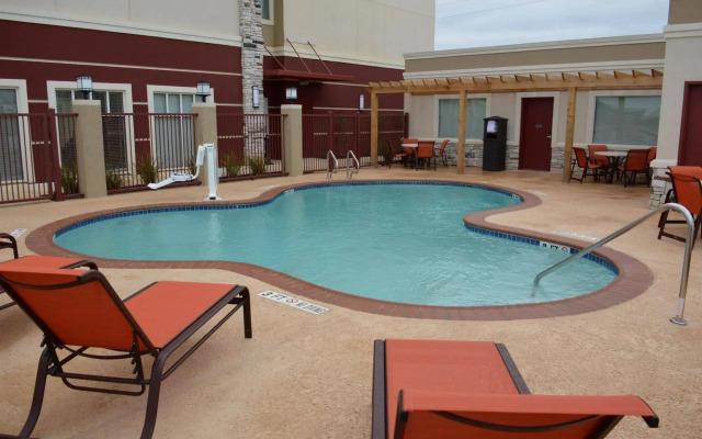Best Western Plus Dilley Inn & Suites