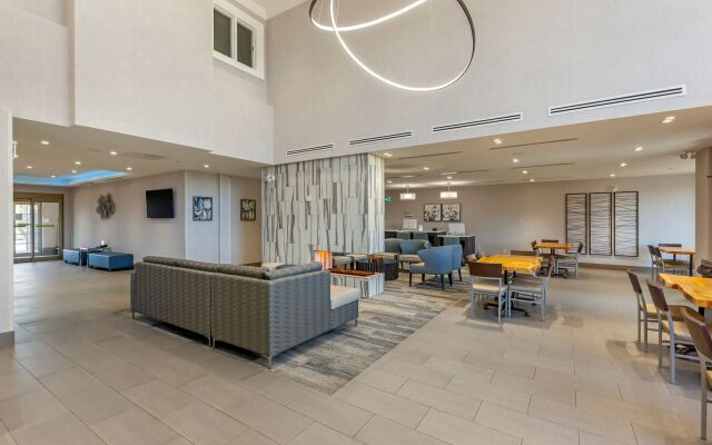 Executive Residency by Best Western Toronto-Mississauga