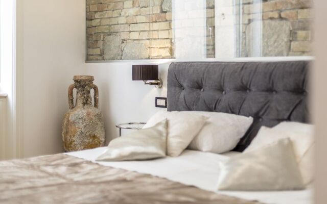 Queen Apartment