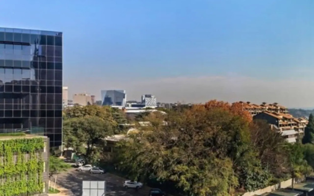 Sandton Skye Apartment - 616