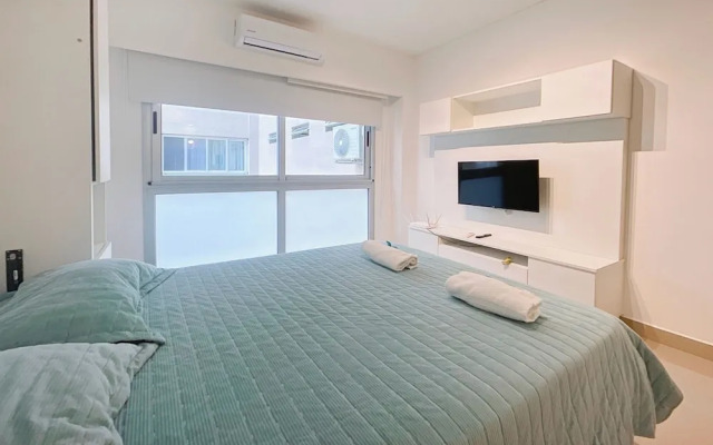 Modern Studio Pool Bar