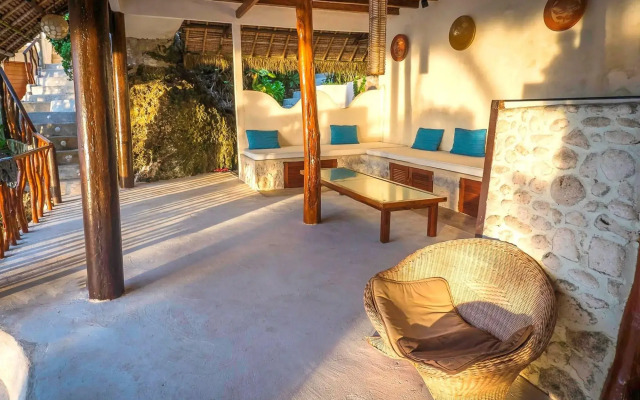 Rock 'n Reef Hotel
