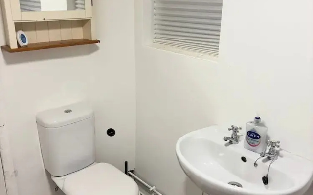 Cozee 2-bed nr New Cross Hospital