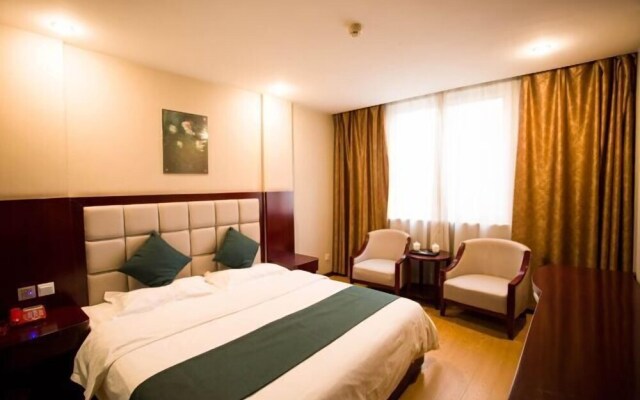 Super 8 Hotel (Mount Hua)